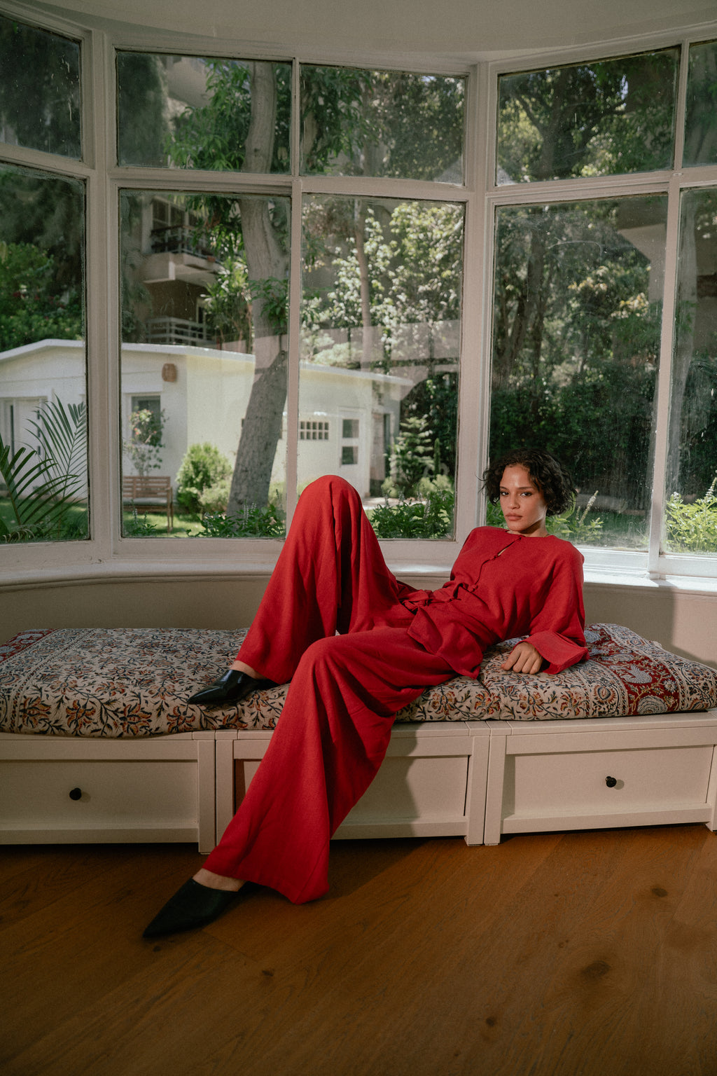 Relaxed Buttoned Linen Set in Red